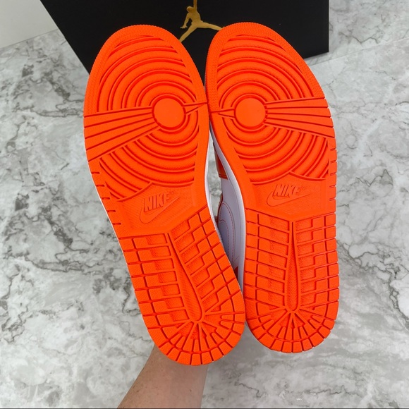 Nike Air Jordan 1 Mid SE Shoes Electro Orange 11 - Picture 8 of 12